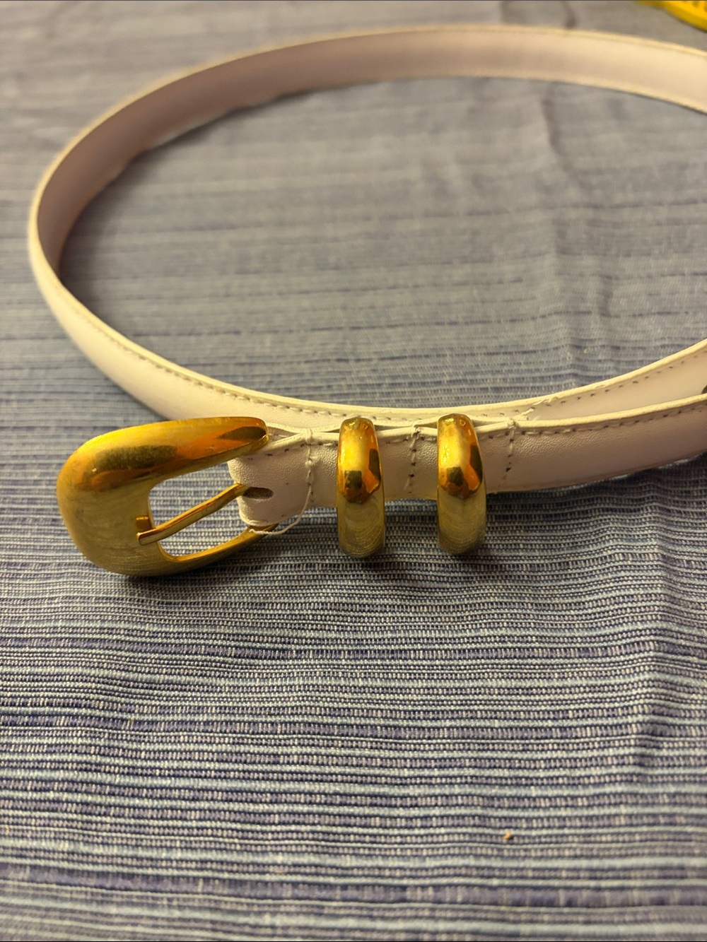 Women’s White Leather Belt with Gold Buckle. End of belt in packaging new